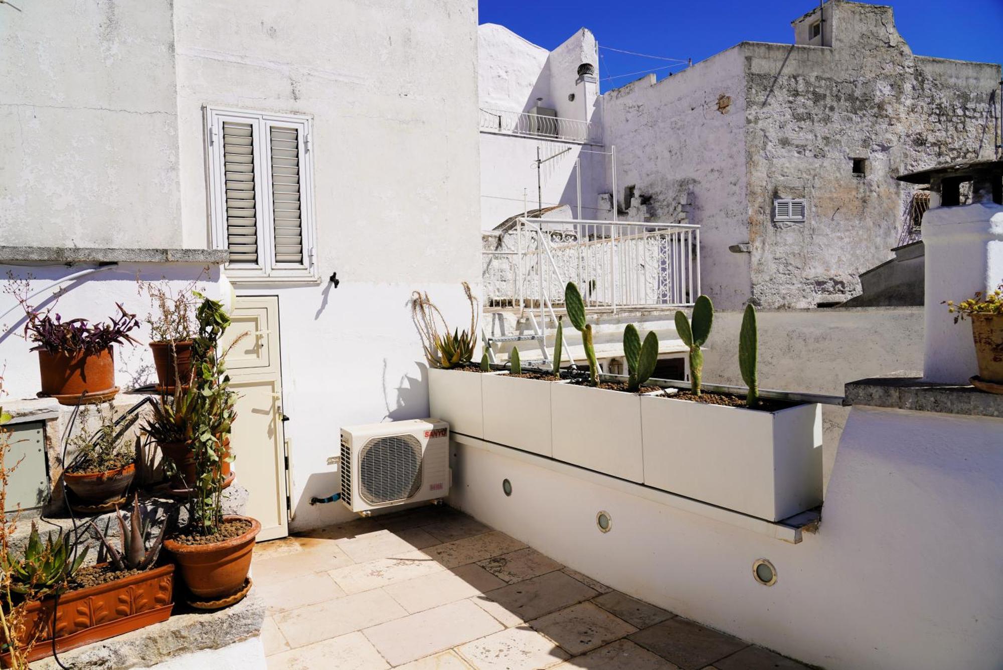 Dimora Lo Scrigno - Una Perla Nel Cuore Di Ostuni Bagian luar foto