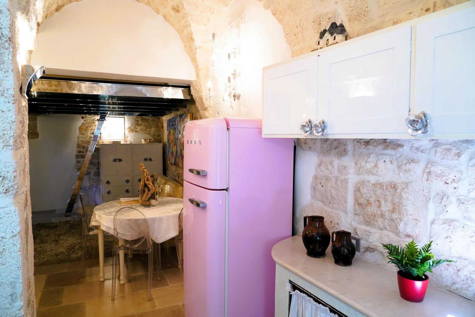 Dimora Lo Scrigno - Una Perla Nel Cuore Di Ostuni Bagian luar foto