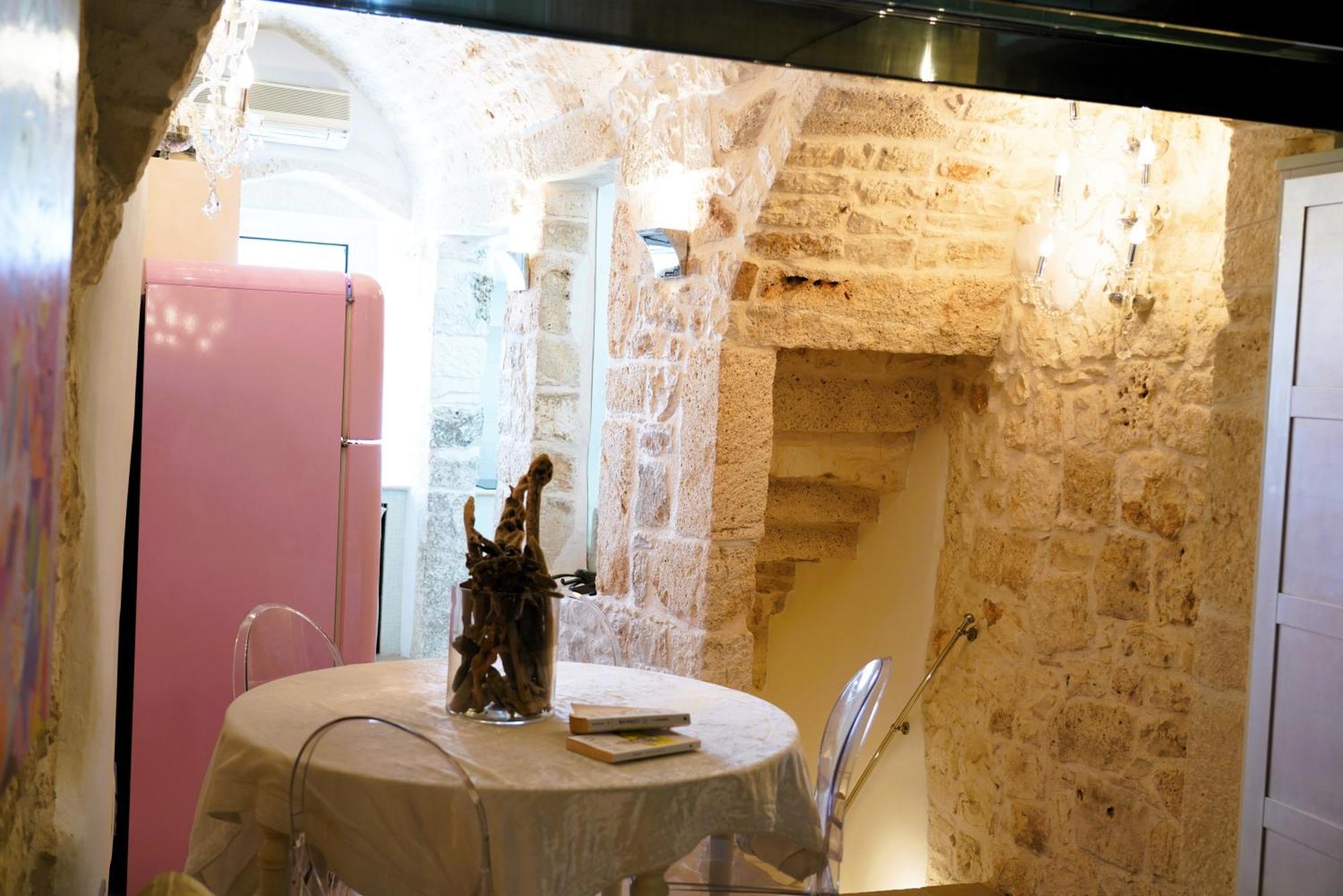 Dimora Lo Scrigno - Una Perla Nel Cuore Di Ostuni Bagian luar foto
