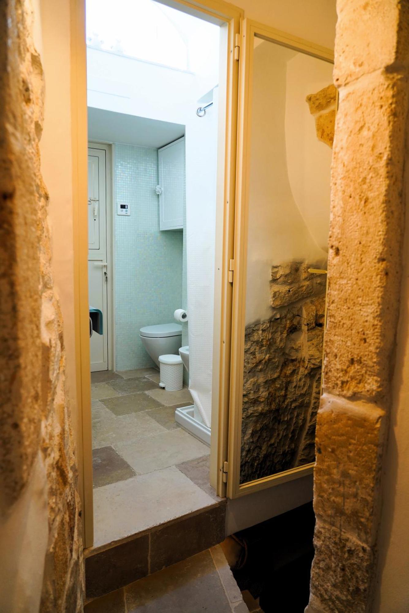 Dimora Lo Scrigno - Una Perla Nel Cuore Di Ostuni Bagian luar foto