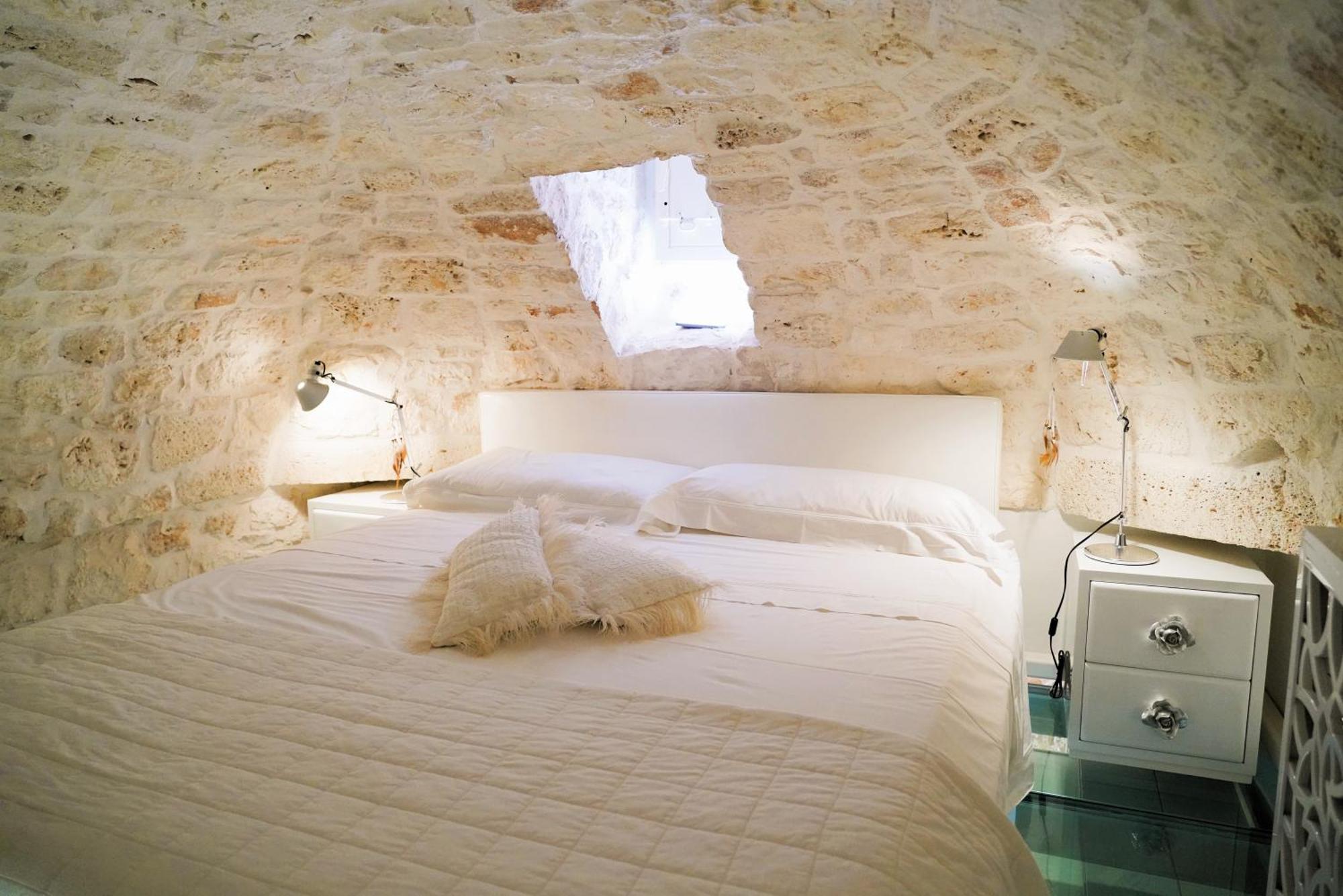 Dimora Lo Scrigno - Una Perla Nel Cuore Di Ostuni Bagian luar foto