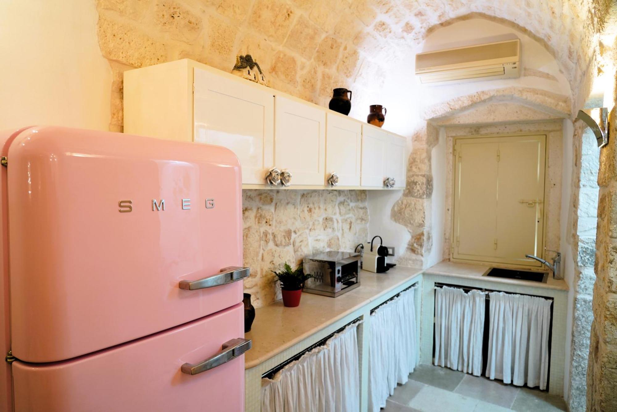 Dimora Lo Scrigno - Una Perla Nel Cuore Di Ostuni Bagian luar foto
