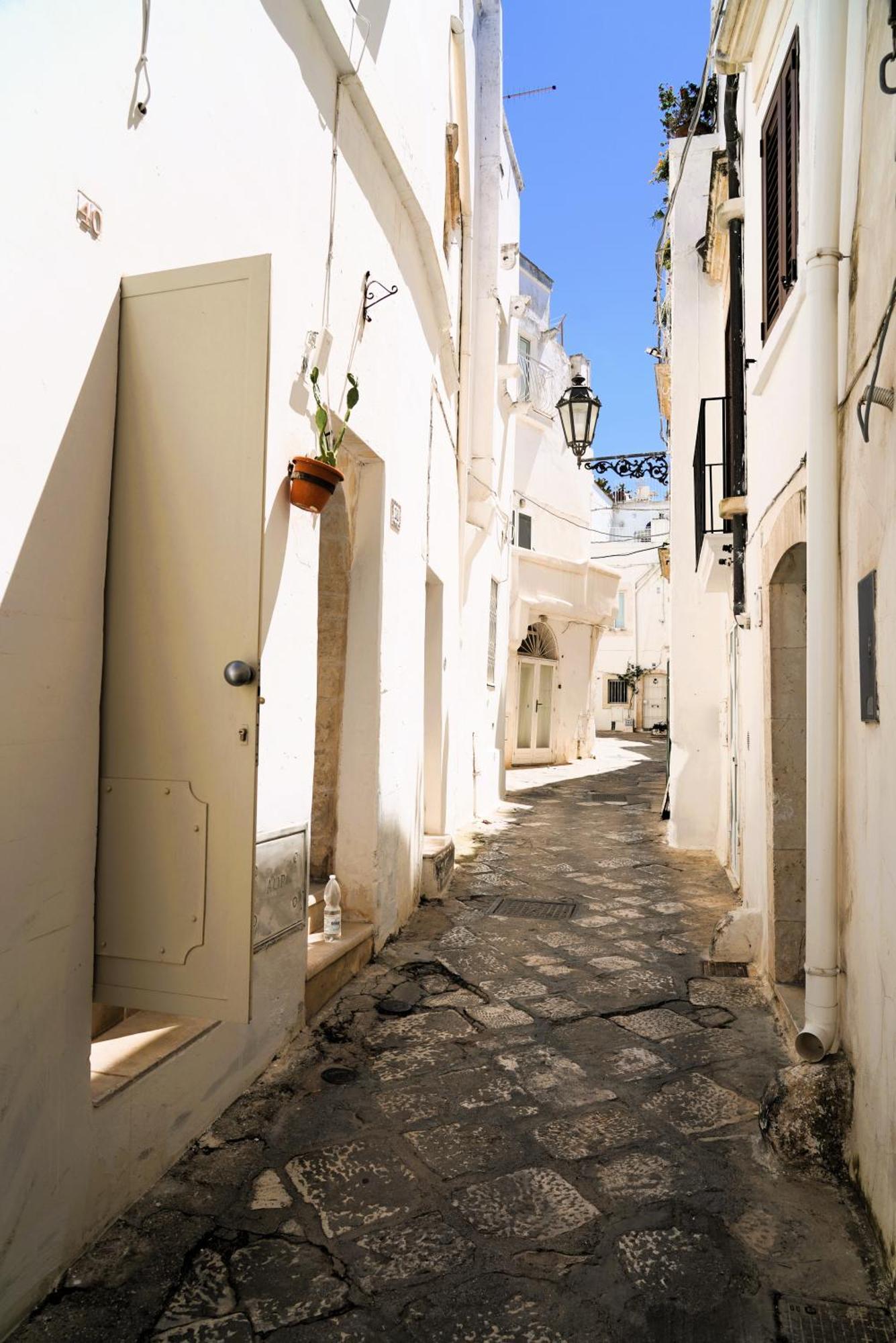 Dimora Lo Scrigno - Una Perla Nel Cuore Di Ostuni Bagian luar foto